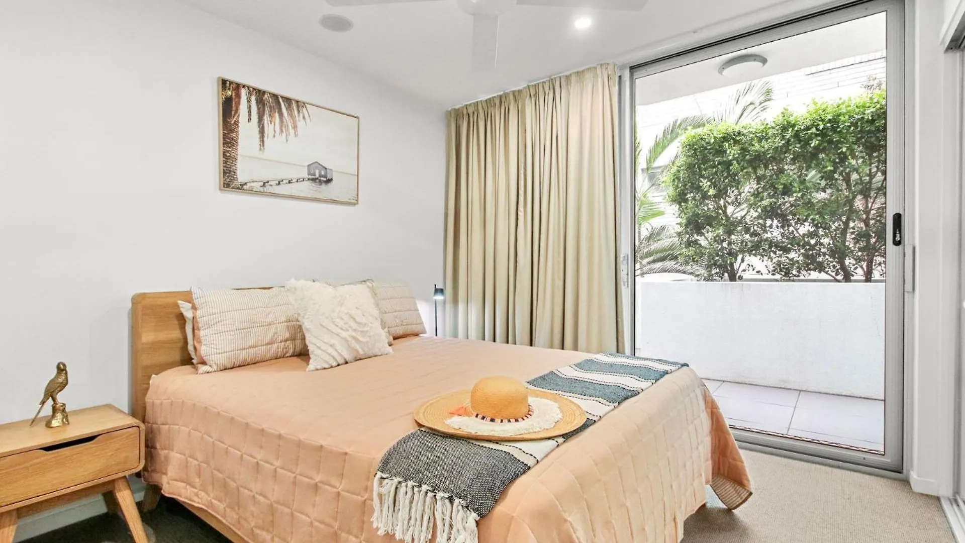 Aquaview Unit 103, 29 Canberra Tce, Kings Beach Caloundra Lägenhet